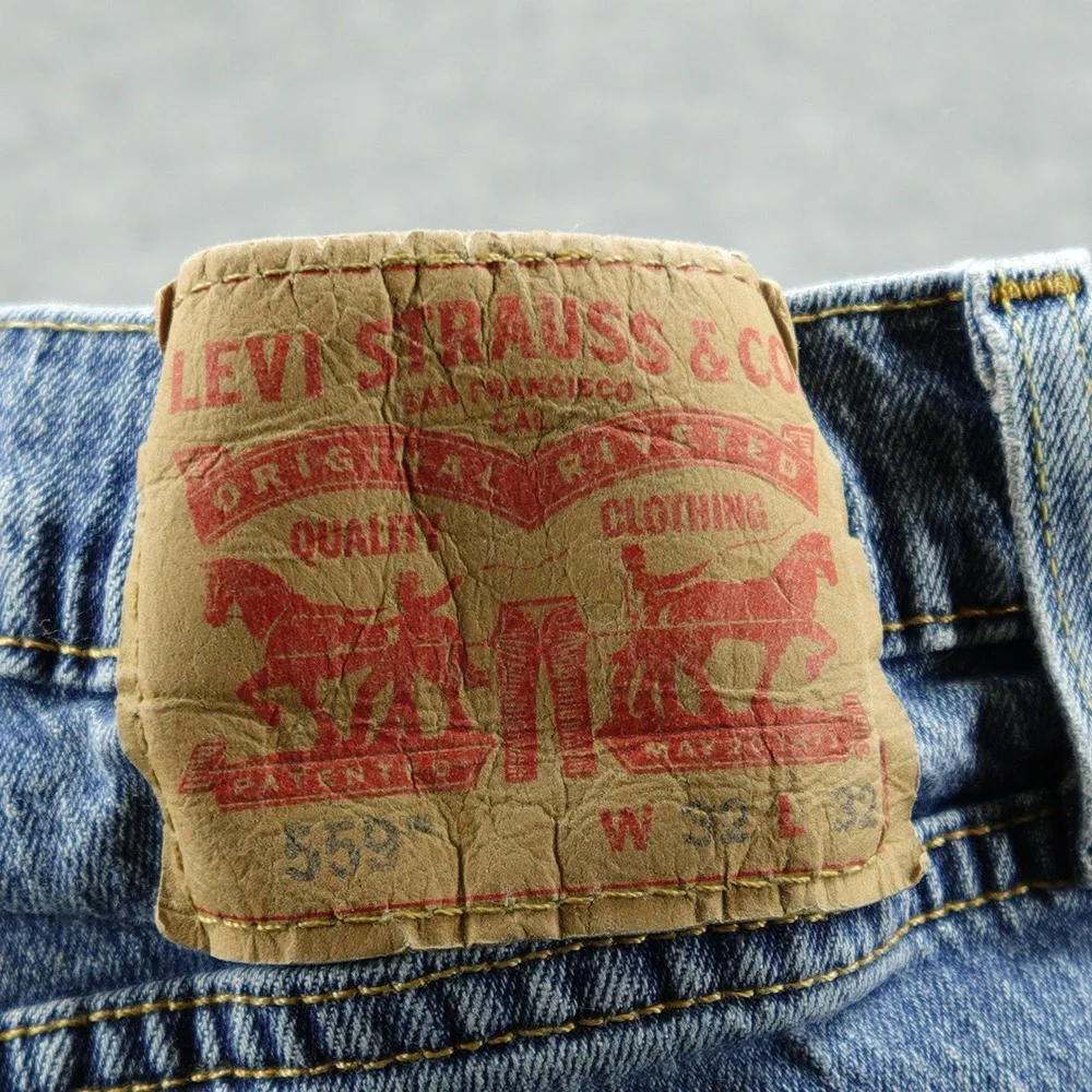 Levi's 559 Shorts Womens 32 Blue Relaxed Fit Cut Off Frayed Denim